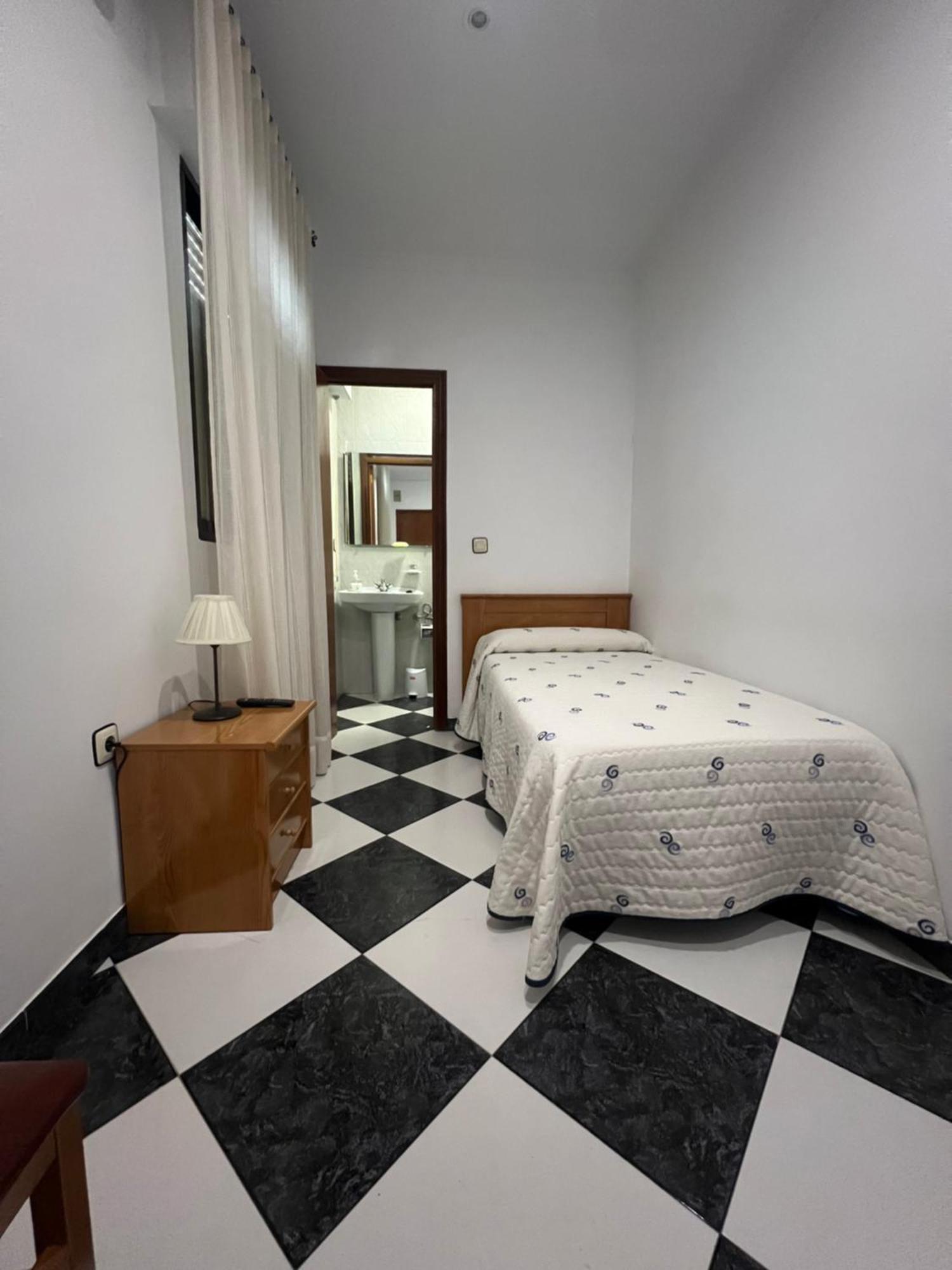 Hostal Los Amigos Siruela Zewnętrze zdjęcie